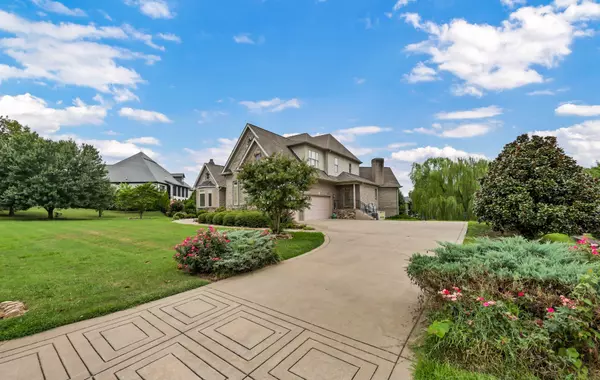 Clarksville, TN 37043,2858 Carriage Way