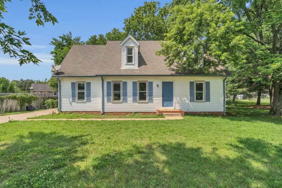 1222 Myers Dr, Murfreesboro, TN 37129