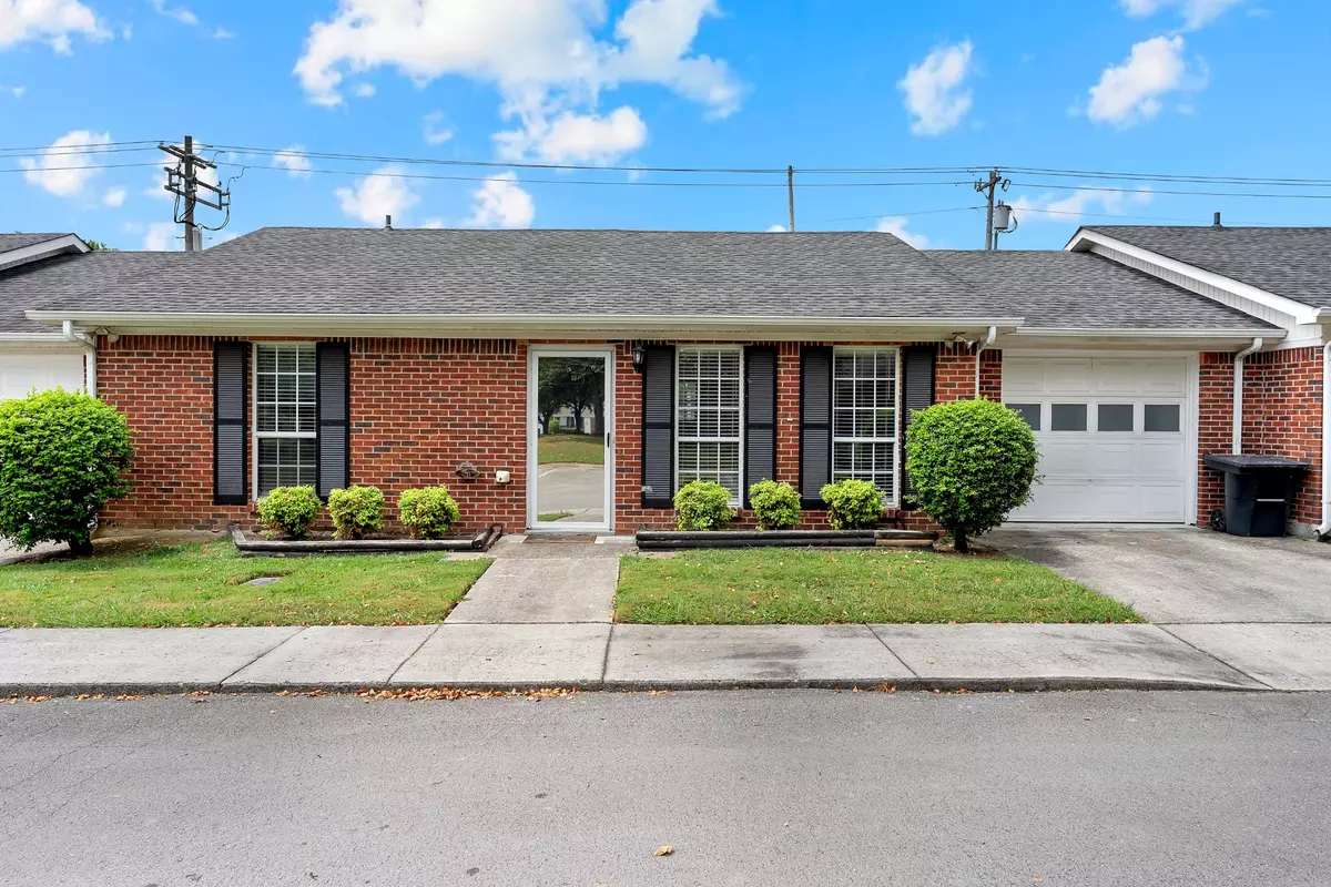 Tullahoma, TN 37388,1600 N Washington St #2