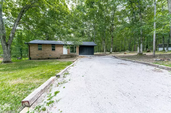 316 Kerrigan Rd, Crossville, TN 38555
