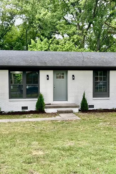 1951 Russell Ct, Murfreesboro, TN 37130