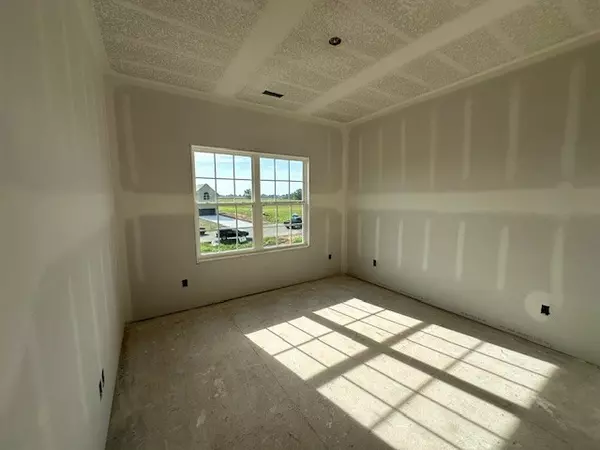 Pleasant View, TN 37146,1998 Bluebird Dr