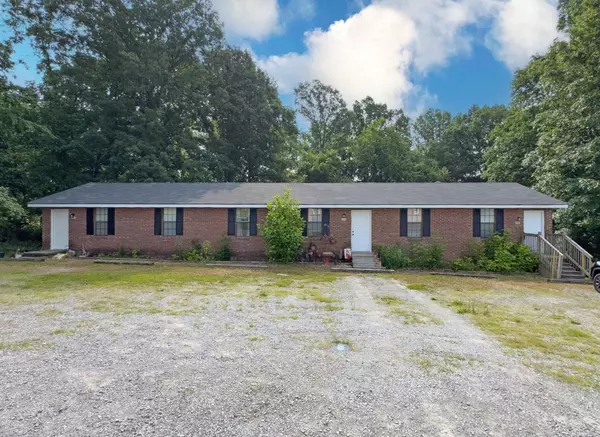 1088 McDaniel Rd, Clarksville, TN 37043