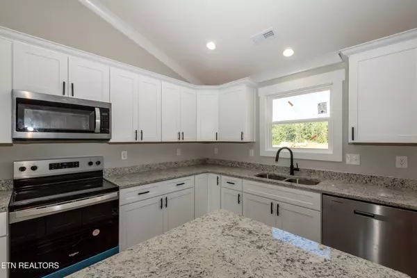 Maryville, TN 37801,6105 Lanier Rd