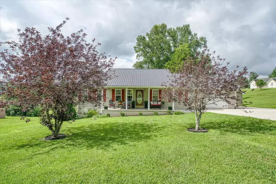 237 Countryside Dr, Sparta, TN 38583