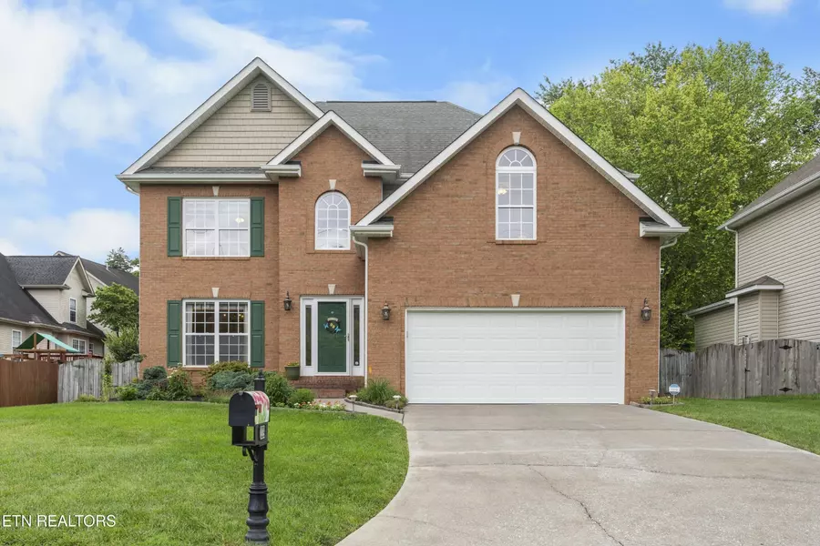 1229 Greatcoat Lane, Knoxville, TN 37922