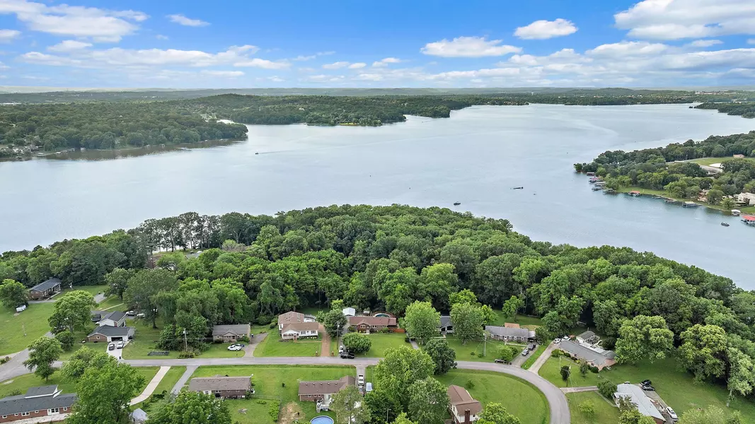 320 Estate Dr, Mount Juliet, TN 37122