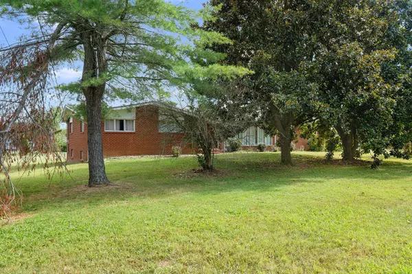 Nashville, TN 37218,3952 Drakes Branch Rd