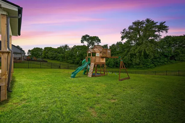 Clarksville, TN 37043,1521 Collins View Way