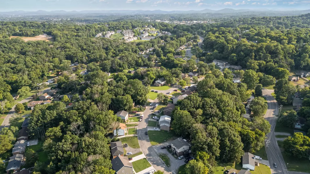 225 Cedarmont Cir, Nashville, TN 37211