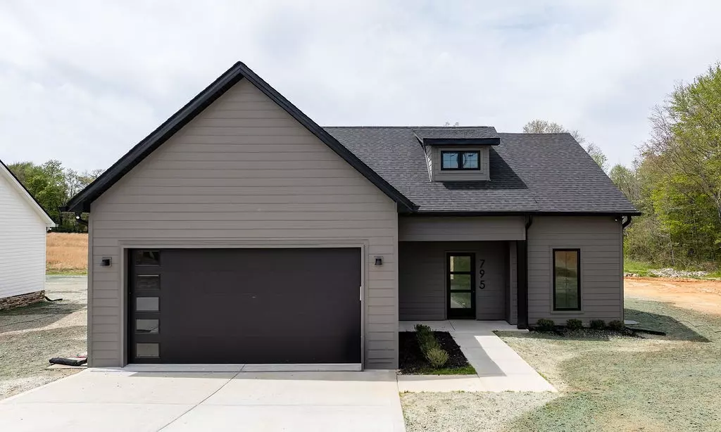Smithville, TN 37166,795 Oconner Street