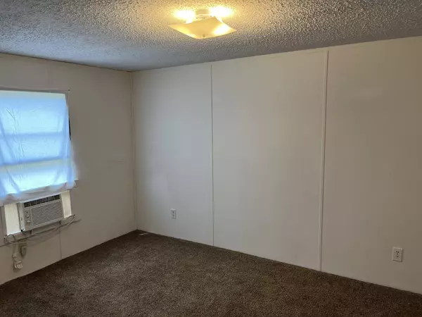Ashland City, TN 37015,104B Batson St