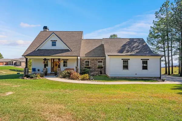 2372 River Bluffs Drive, Jasper, TN 37347