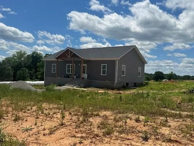 Sparta, TN 38583,486 black oak rd