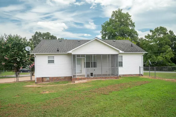 Lawrenceburg, TN 38464,1007 Old Florence Rd