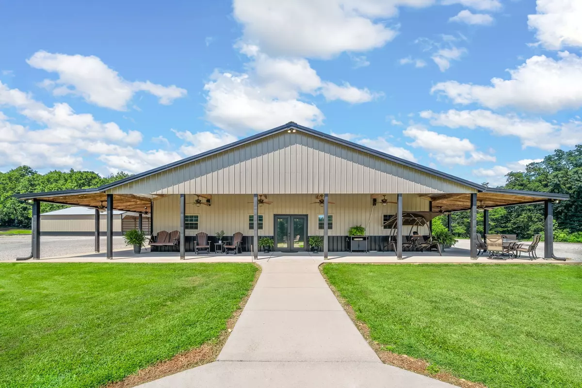 Dickson, TN 37055,950 Choate Rd