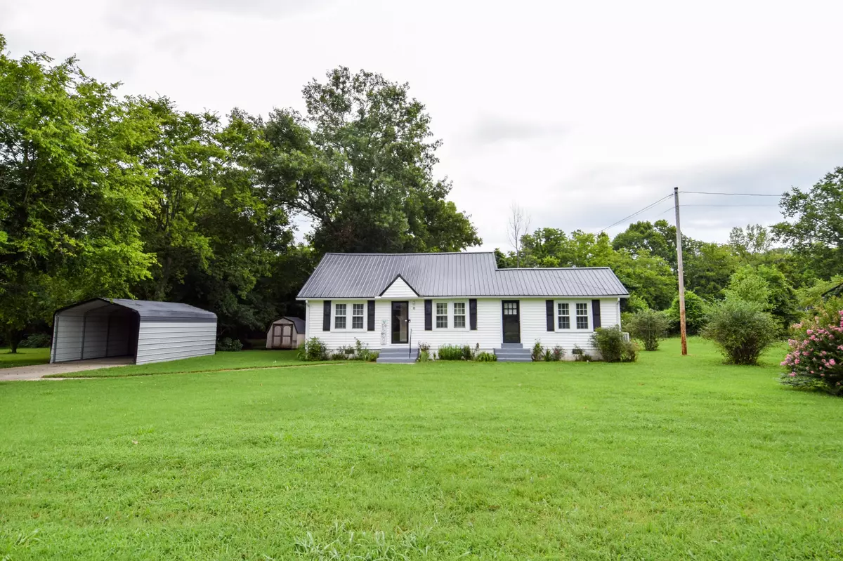 Castalian Springs, TN 37031,407 Old Hwy25