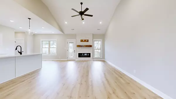 Clarksville, TN 37043,529 Foxglove Ln