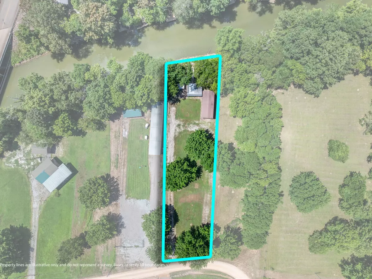Adamsville, TN 38310,85 Bargeview Ln
