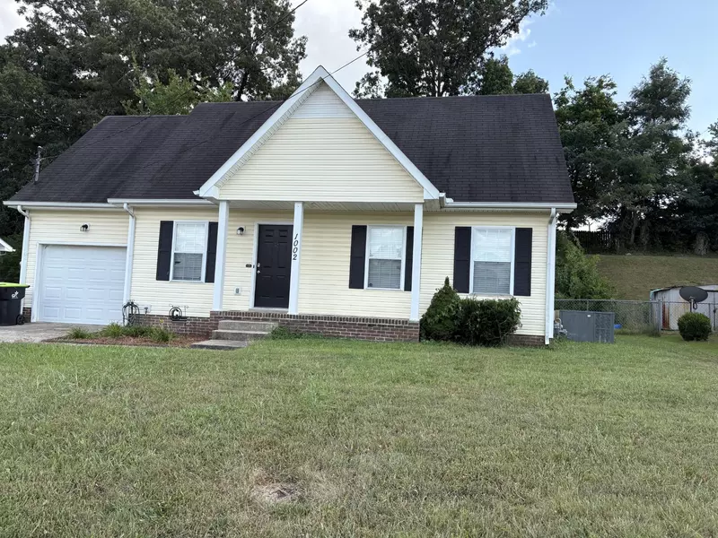 1002 Roedeer Dr, Clarksville, TN 37042