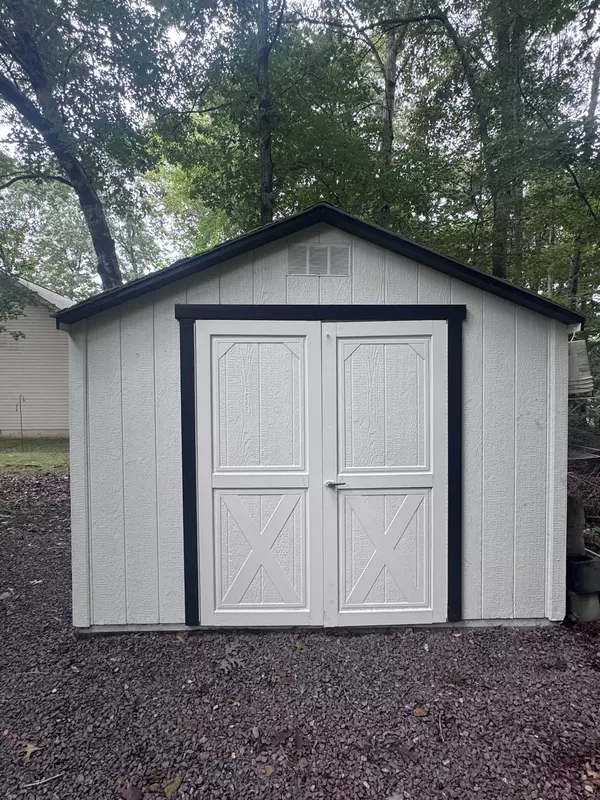 Crossville, TN 38558,182 Delbridge Ln