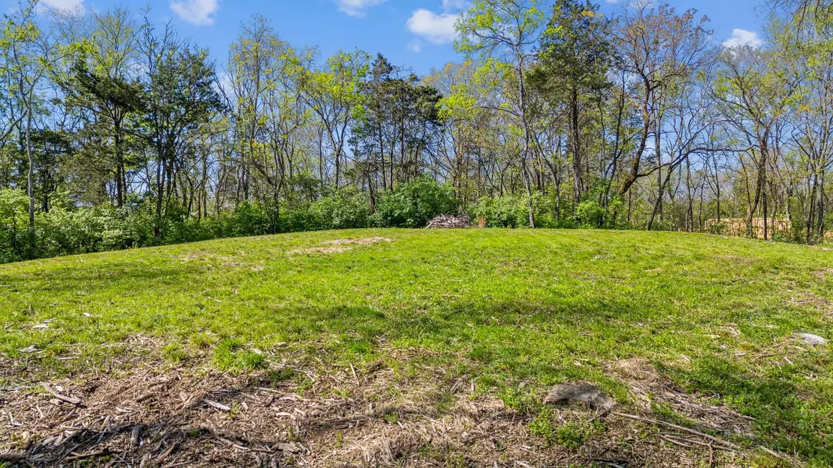 Nashville, TN 37221,8377 Collins Rd