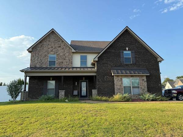 1200 Emmie Reece Dr, Smyrna, TN 37167