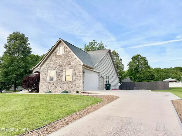 Crossville, TN 38555,129 Canary Court