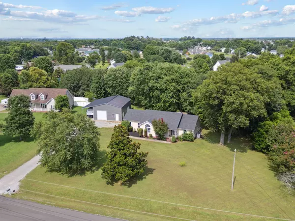 Murfreesboro, TN 37128,221 Lehman Trl