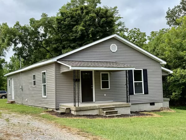 Paris, TN 38242,711 Gwen St