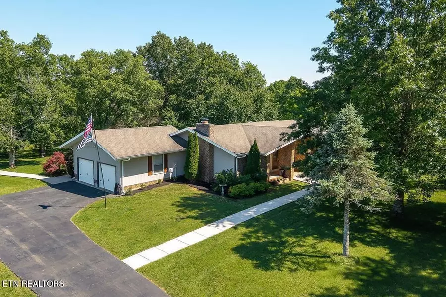 2205 Hidden Cove Rd Rd, Cookeville, TN 38506