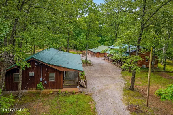 1263 Ridge Rd, Crossville, TN 38572
