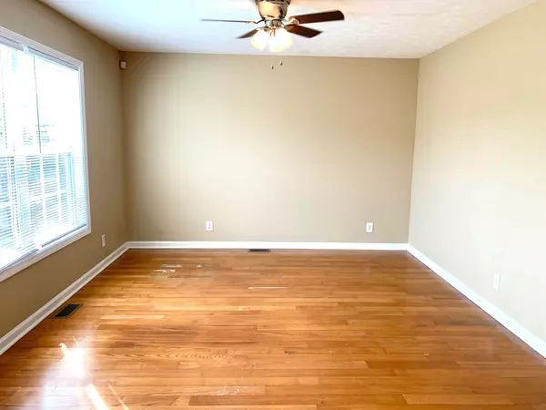 Oak Grove, KY 42262,309 Ferdinand Ln
