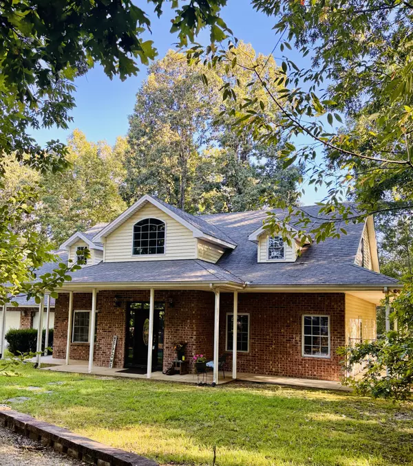 Dickson, TN 37055,4981 Highway 70 #W