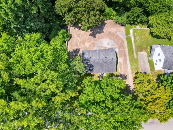 Clarksville, TN 37040,946 Woody Hills Dr