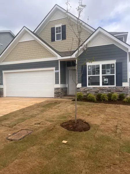 208 Hillview Ave, Shelbyville, TN 37160