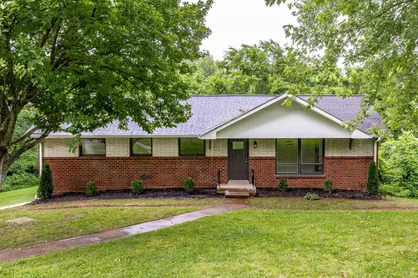 418 Foothill Dr, Nashville, TN 37217