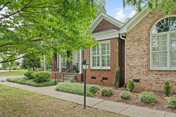 Brentwood, TN 37027,5601 Cloverland Dr #144
