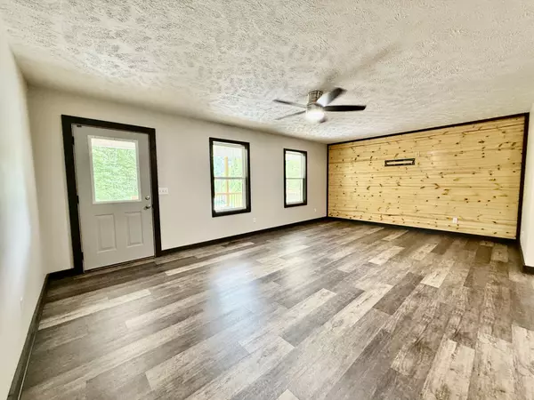 Woodbury, TN 37190,778 Jones Hollow Road
