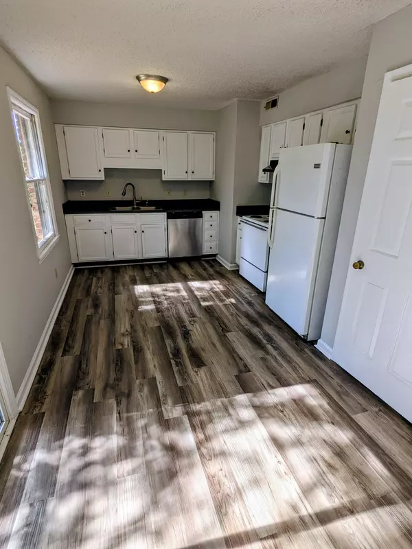 Bowling Green, KY 42104,2436 Thoroughbred Dr