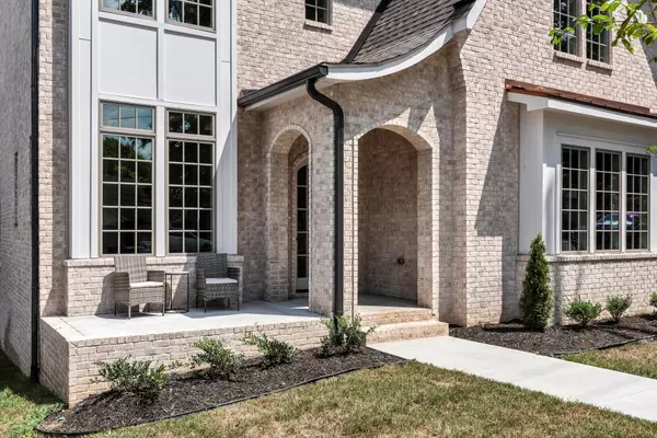 Nashville, TN 37206,713 S 12th St