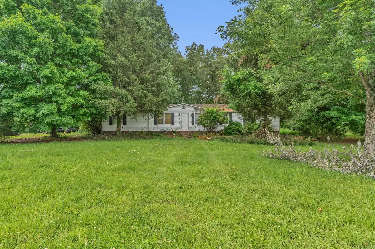Portland, TN 37148,1812 Highway 52 #E