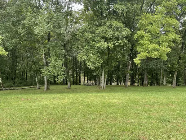 Lawrenceburg, TN 38464,0 Cove Ln