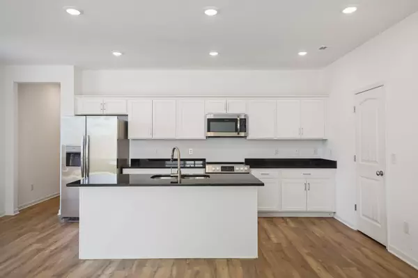 Nashville, TN 37217,2656 Lakevilla Dr #5