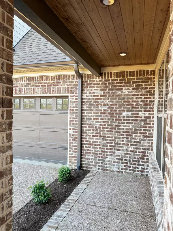 Gallatin, TN 37066,404 Bell Lake Rd