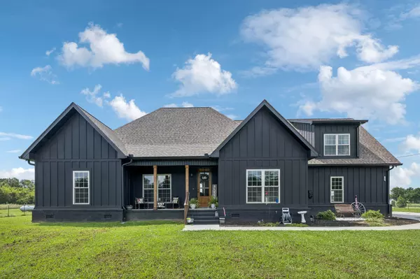 Unionville, TN 37180,242 Green Acres Rd