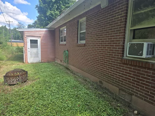 Waverly, TN 37185,409 E Railroad St