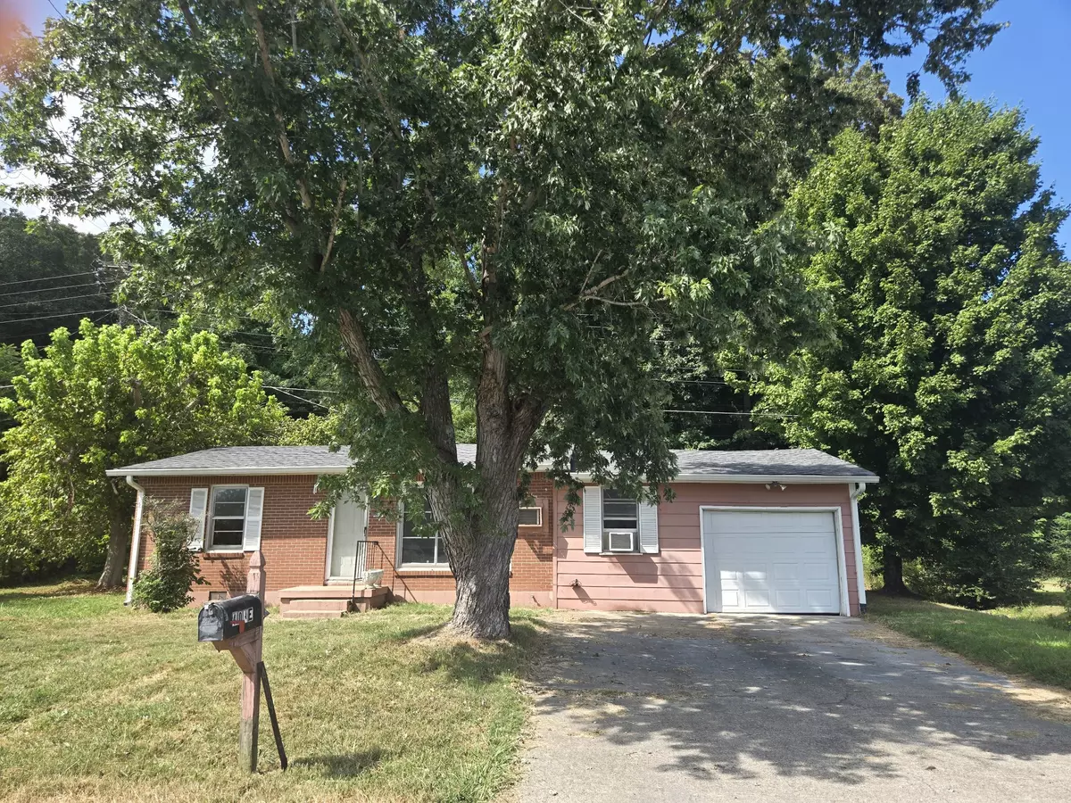Waverly, TN 37185,409 E Railroad St