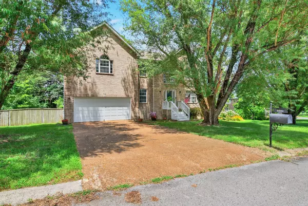 1001 Turner Trce #E, Mount Juliet, TN 37122