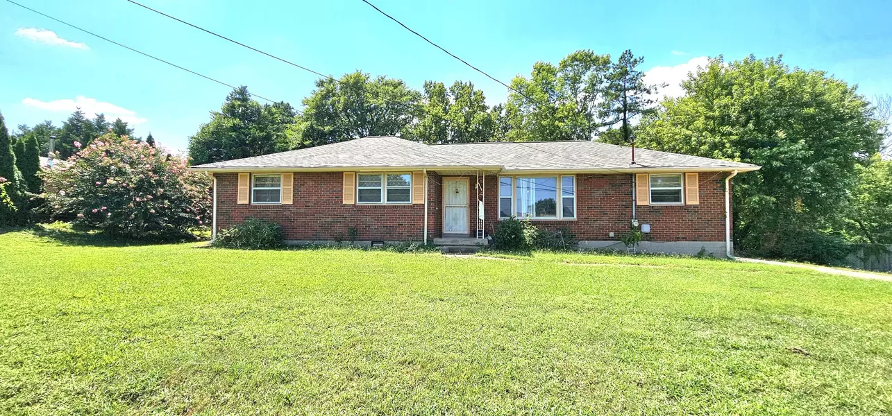 1009 Massman Dr, Nashville, TN 37217